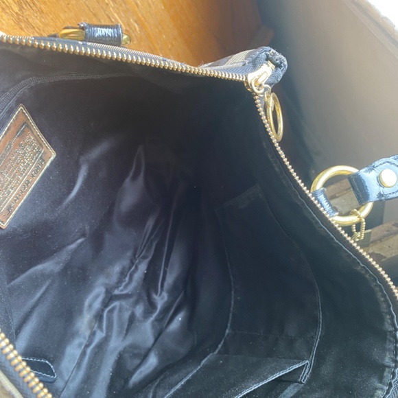 Coach Poppy Shoulder Bag - Picture 6 of 7